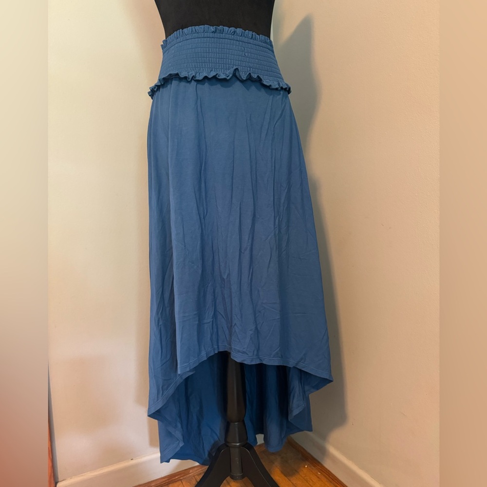 NWT Maxi Skirt Size Small/Medium